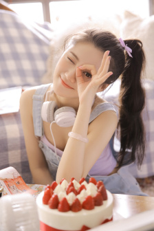 18禁美女裸体爆乳无遮挡动图